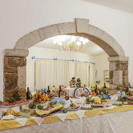 Nicolaus Club Li Cucutti Hotel Agrustos Екстериор снимка