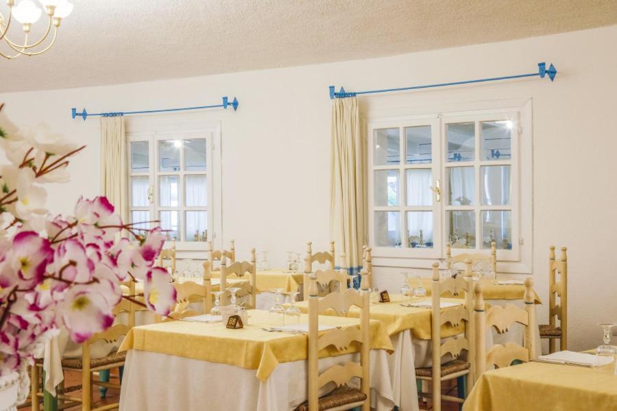 Nicolaus Club Li Cucutti Hotel Agrustos Екстериор снимка