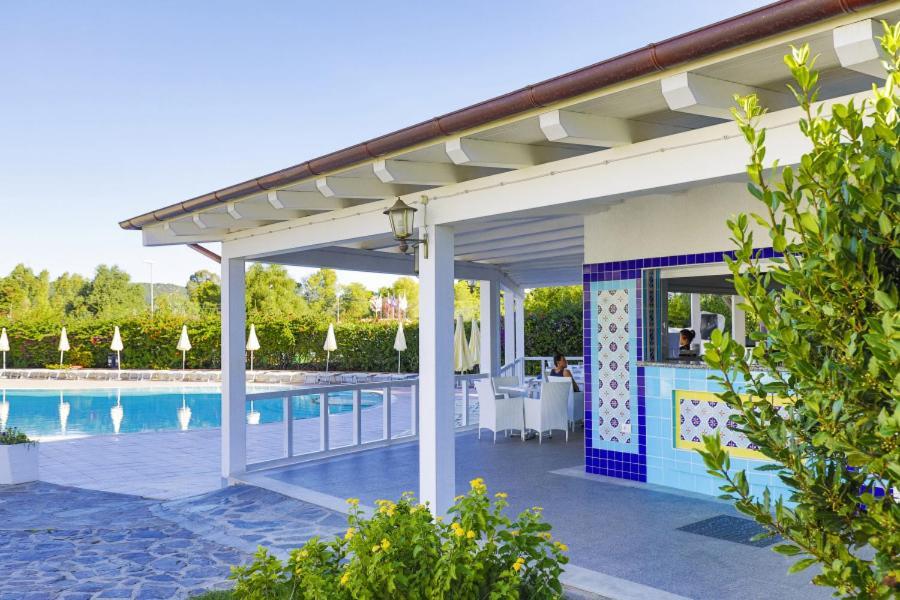Nicolaus Club Li Cucutti Hotel Agrustos Екстериор снимка