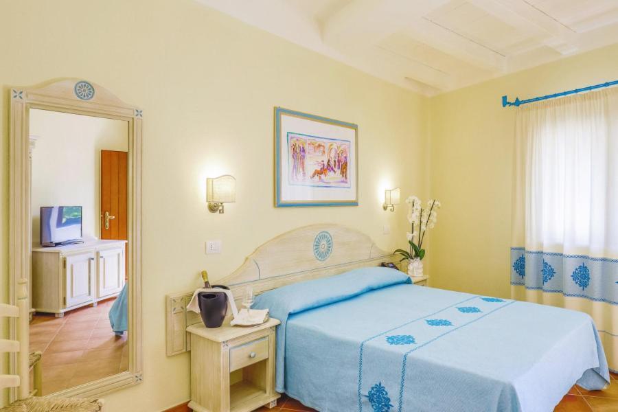 Nicolaus Club Li Cucutti Hotel Agrustos Екстериор снимка